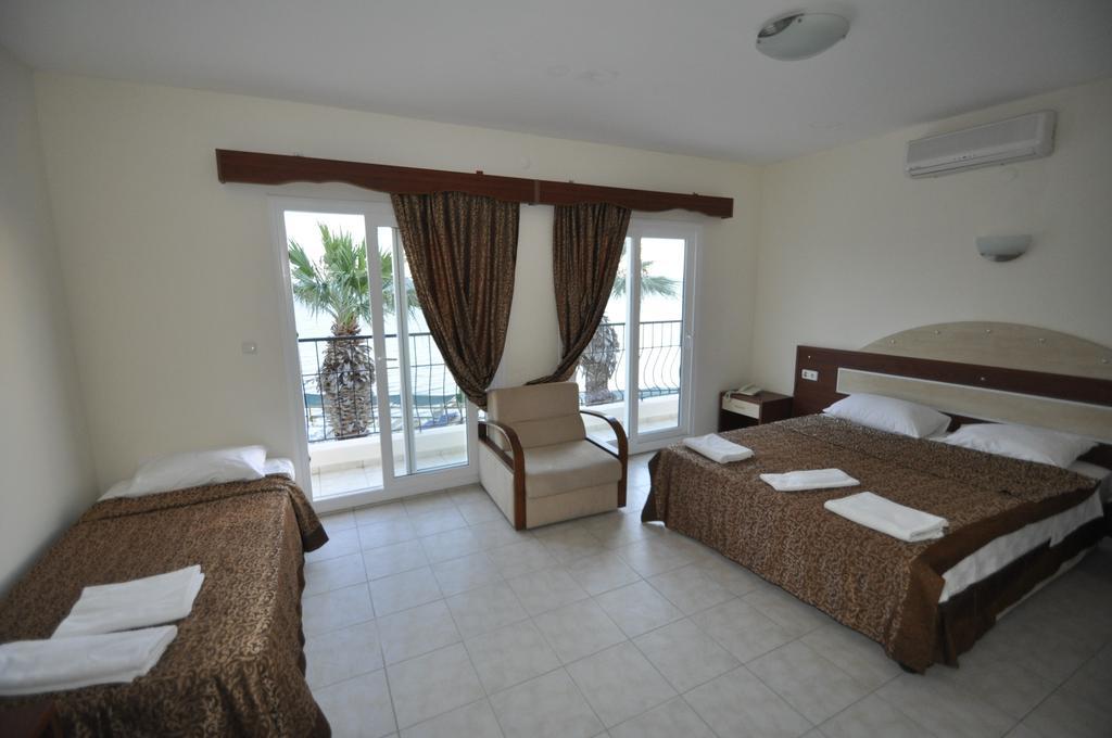 Ado Beach Hotel تورغوتْريس الغرفة الصورة