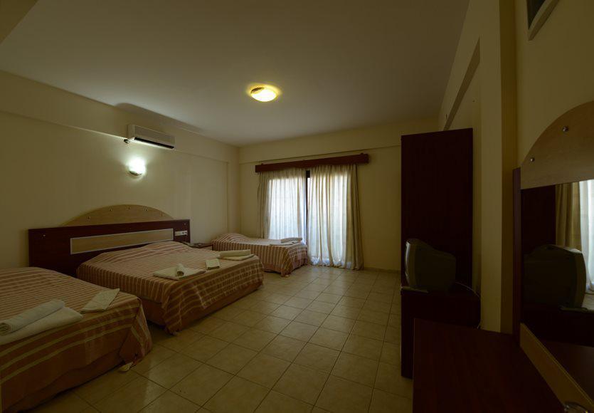 Ado Beach Hotel تورغوتْريس المظهر الخارجي الصورة